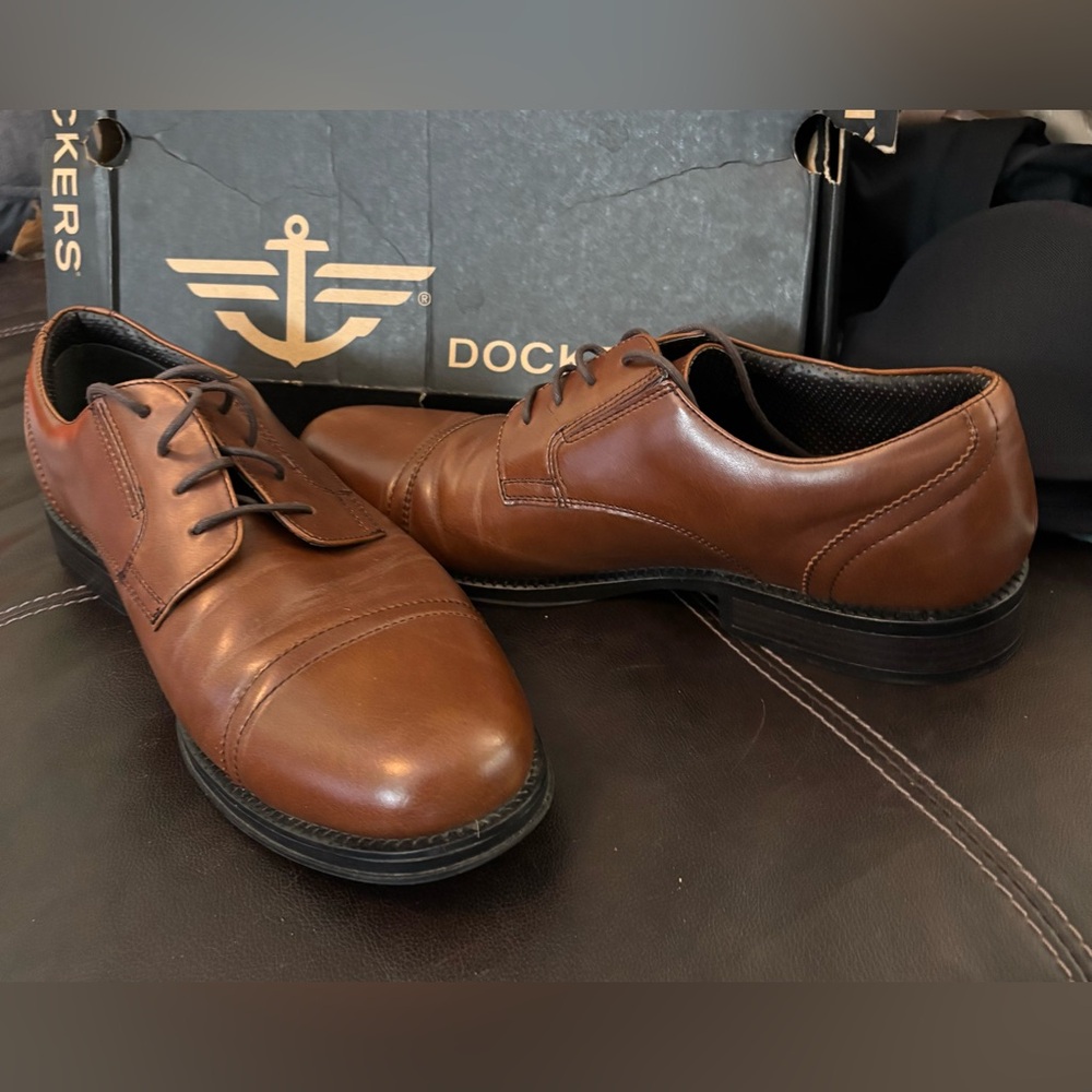 Dockers Men's Tan Leather Oxfords
